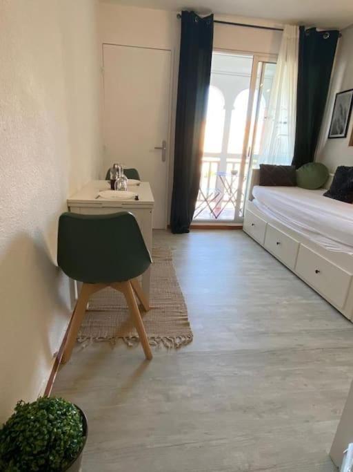 Superbe Studio Renove Avec Piscine Et Vue Marina Le Barcares Bagian luar foto