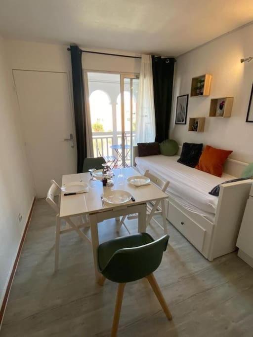 Superbe Studio Renove Avec Piscine Et Vue Marina Le Barcares Bagian luar foto