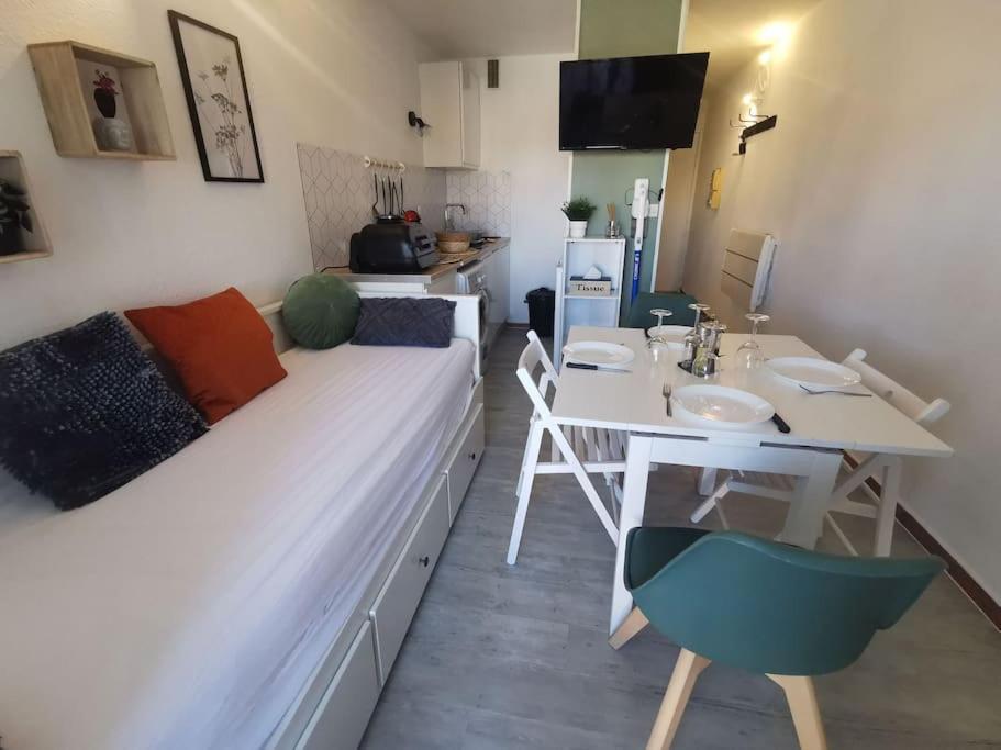 Superbe Studio Renove Avec Piscine Et Vue Marina Le Barcares Bagian luar foto